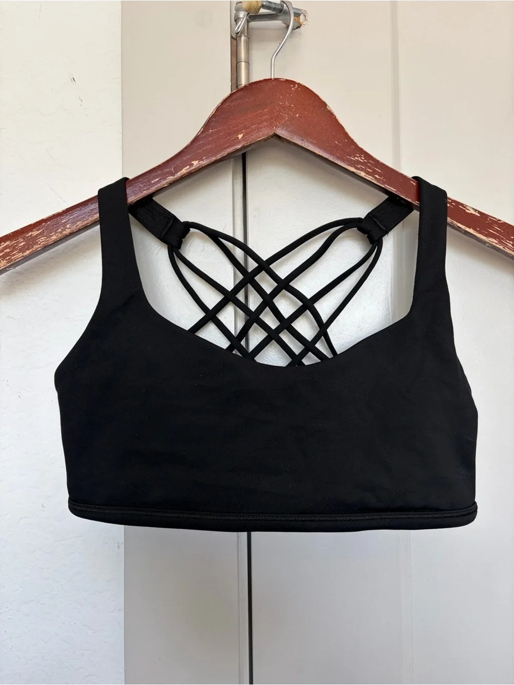 LULULEMON FREE TO BE BRA (WILD) BLACK WOMEN’S 6